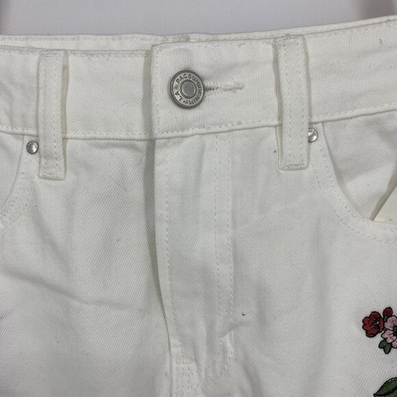 PacSun White Denim Floral Embroidered Mini Skirt – Size 24, Frayed Hem, NWT - Picture 3 of 10